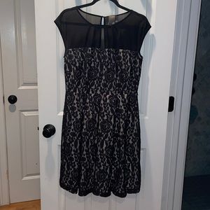 Taylor lace dress. Size 8.